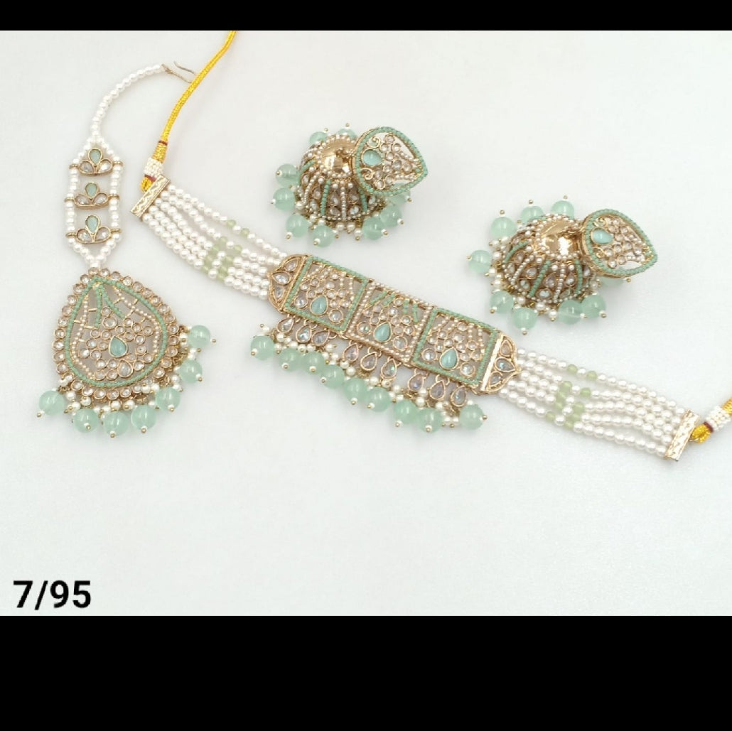 Moti-e-Zar Pearl Set