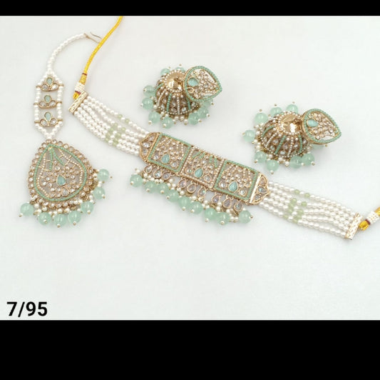 Moti-e-Zar Pearl Set