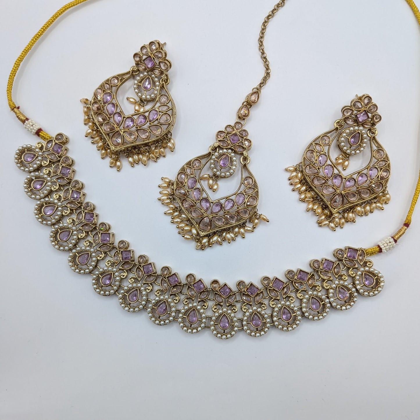 Pastel Radiance Choker Collection