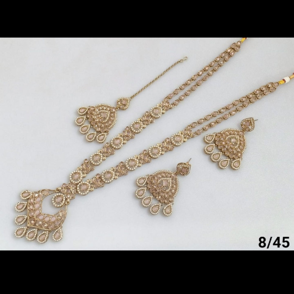 zaris Jahanara's Grace